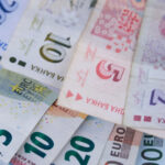 Toate magazinele din Bulgaria vor afișa, începând de astăzi, prețurile în leva și euro 2 toate magazinele din bulgaria vor afisa incepand de astazi preturile atat in leva cat si in euro 6895c5c615ec8