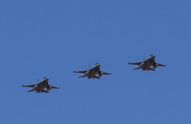 trei aeronave f 16 vor intra in dotarea escadrilei de la baza mihail kogalniceanu 68b191bf49cfb