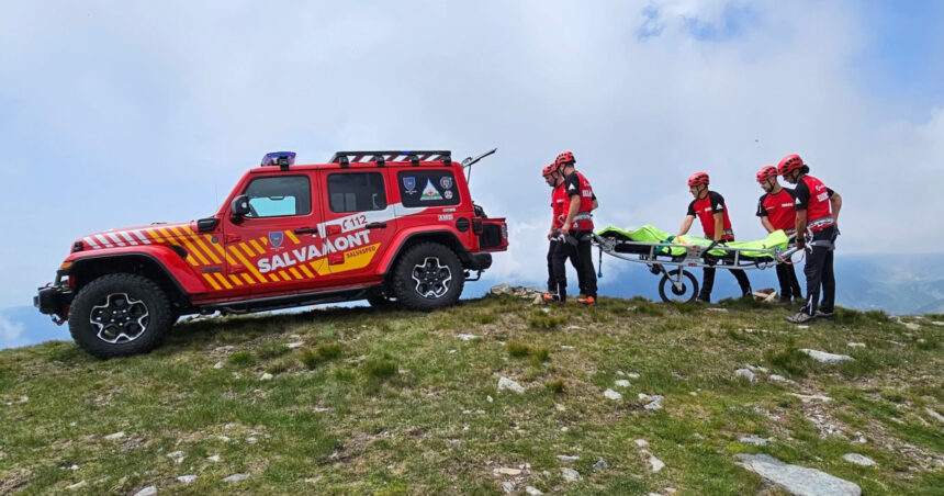 turisti straini atacati de caini in muntii rodnei de frica s au refugiat intr o cabana a fost solicitata interventia salvamont 68936864c3847
