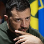 ucraina va ridica restrictiile de calatorie in strainatate pentru barbatii cu varste intre 18 si 21 de ani anuntul facut de zelenski 689b74bfba9d3