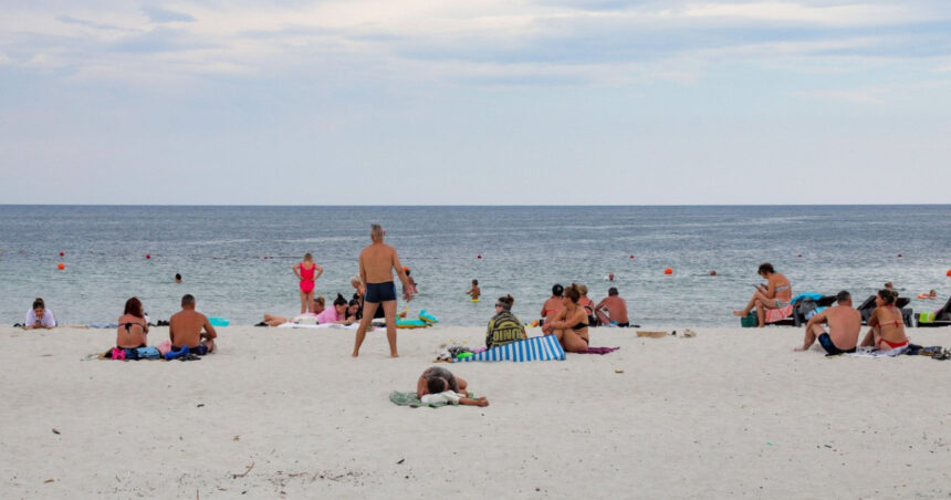 un baiat de sase ani a fost cautat de pompieri dupa ce a disparut de pe o plaja din mamaia nord unde a fost gasit 68a46534d3394