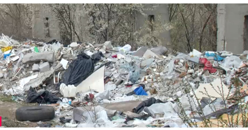 un tanar din giurgiu a ramas fara masina cu care a mers sa arunce deseuri pe un camp a primit si o amenda uriasa 6895f3bf14d17