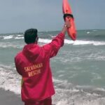 un turist a fost incatusat pe plaja din venus dupa ce a ignorat steagul rosu si a refuzat sa se legitimeze 68a884dcd8df9