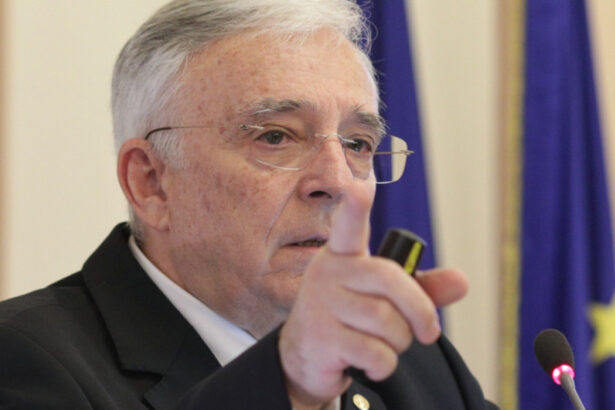 video avertismentul lui mugur isarescu varf al inflatiei in luna septembrie care e estimarea bnr privind cresterea preturilor 689b3a7daf14e