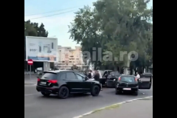 video bataie cu sabii si topoare in trafic in braila politistii ii cauta pe agresori scenele socante au fost filmate de martori 68a5b7a588d77