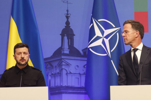 video concluziile intalnirii zelenski rutte aliatii kievului trebuie sa ofere garantii credibile de securitate apelul facut de seful nato 68a8b8758a49d