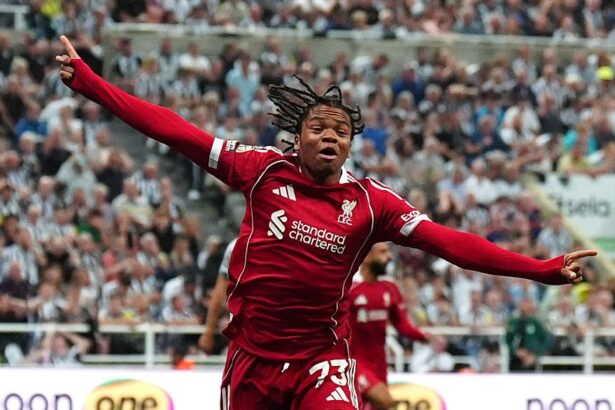 video exclusiv cine e rio ngumoha eroul neasteptat al lui liverpool care e elogiat de john terry si thierry henry 68ad4794b8aa7