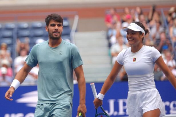 video faza picanta de la us open emma raducanu s a dat de gol ce a facut britanica sub ochii lui carlos alcaraz 68a596b18af5a