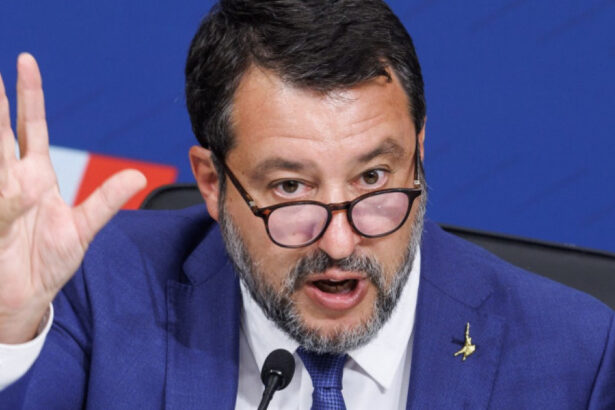 video hai dispari du te in ucraina parisul il convoaca pe ambasadorul italian dupa ce matteo salvini i a adresat vorbe grele lui macron 68aa2e0c565a6
