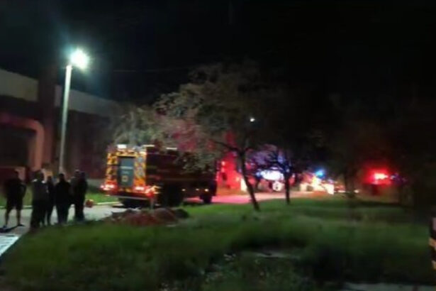 video incendiu la fabrica de arme cugir flacarile au izbucnit in hala cu munitie a fost emis mesaj ro alert 688da4467f51d