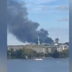 video incendiu urias in portul hamburg zeci de pompieri au fost mobilizati pentru a lupta cu flacarile 68aee41db78e3