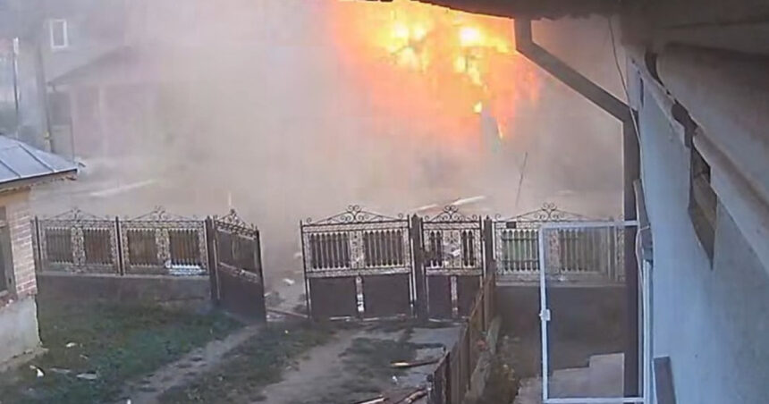 video momentul in care o explozie distruge un magazin din comuna damboviteana mogosani sat cojocaru nu exista victime 688f077d65ac5
