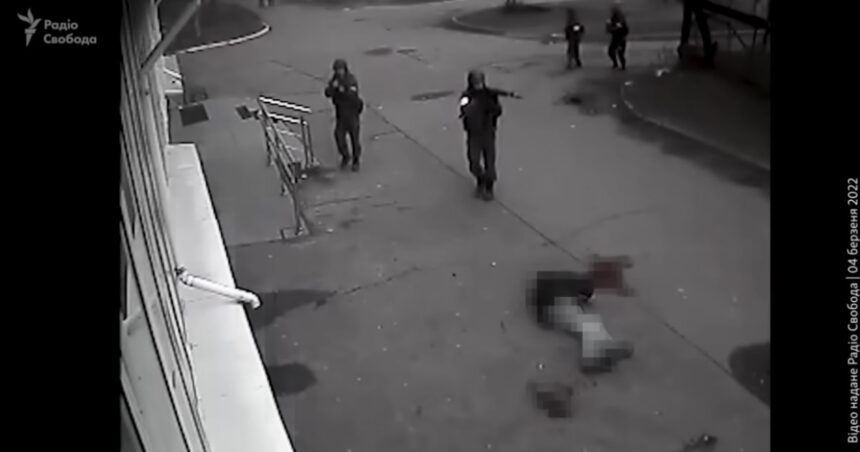 video momentul in care un civil din bucea este executat in strada de catre rusi urmeaza jefuirea unui magazin vladimir putin provocari 68938ef1cdd8e
