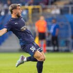 video nu e gluma vlad dragomir joaca acum atacant la pafos echipa calificata in play off ul champions league 689c785c503dd