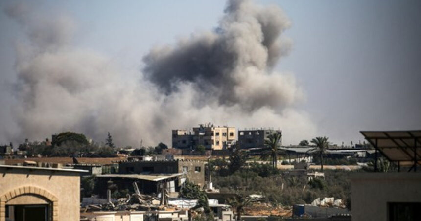 video ofensiva continua noi atacuri israeliene in suburbiile orasului gaza localnic nu plecam sa ne bombardeze acasa 68ab74b5c9171