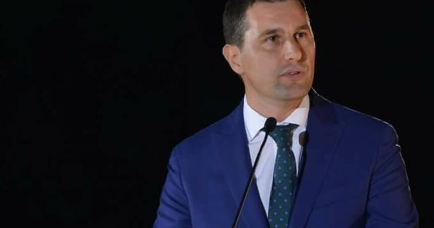 Propunerea UDMR pentru eficientizarea companiilor de stat: autoritățile locale să poată comasa servicii. Explicațiile lui Tanczos Barna 1 video propunerea udmr pentru eficientizarea companiilor de stat autoritatile locale sa poata comasa servicii explicatiile lui tanczos barna 68911611d9390