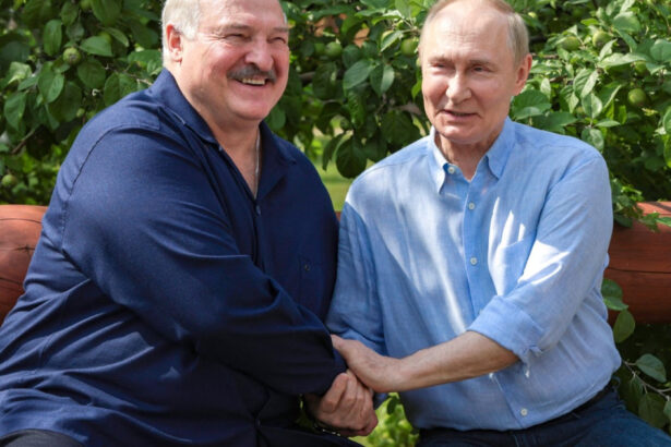 video putin il contrazice pe lukasenko rusia nu ocupa teritorii in ucraina ci recupereaza ce este al ei 688d1380009e3
