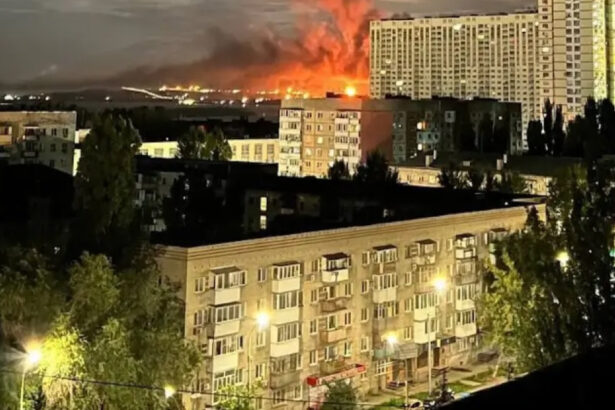 video rafinaria de la saratov a fost inchisa in urma atacului ucrainean cu drone 689afcd2c5d70