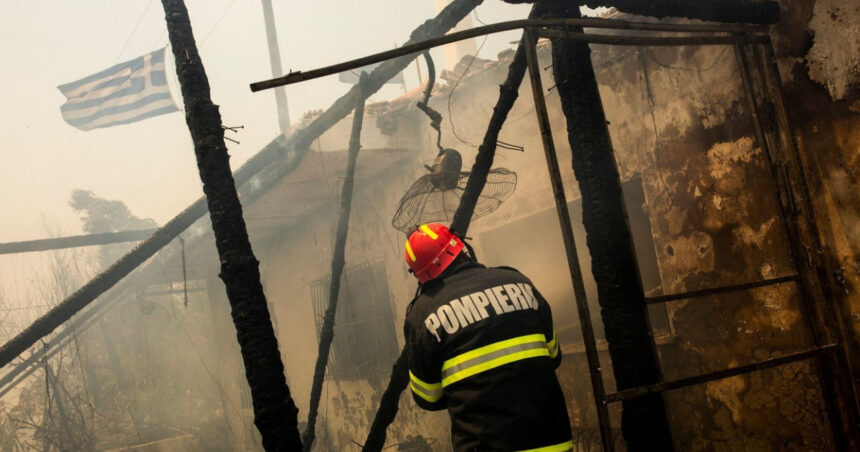 video s au aprins din nou padurile greciei aproape 8 000 de oameni evacuati din calea flacarilor zeci de pompieri romani trimisi sa ajute 689c39e1bd48b