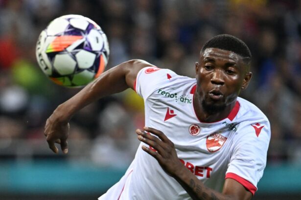 video va fi ciudat sa l vezi pe politic in tricoul lui fcsb raspunsul lui kennedy boateng 688db506c7d9c