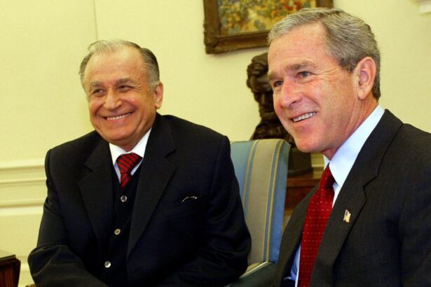 vizita lui ion iliescu la washington unul dintre momentele de glorie din cariera sa politica 689386193ced2