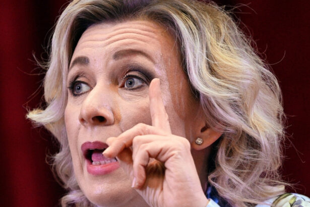 zaharova se dezlantuie la adresa lui macron si acuza franta ca are o ideologie de necrofagi 68b1bf323c040