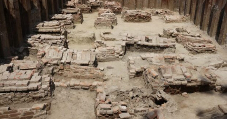 zeci de morminte medievale au fost descoperite in curtea unui liceu lugoj o adevarata fereastra catre trecut 6890674468fb2