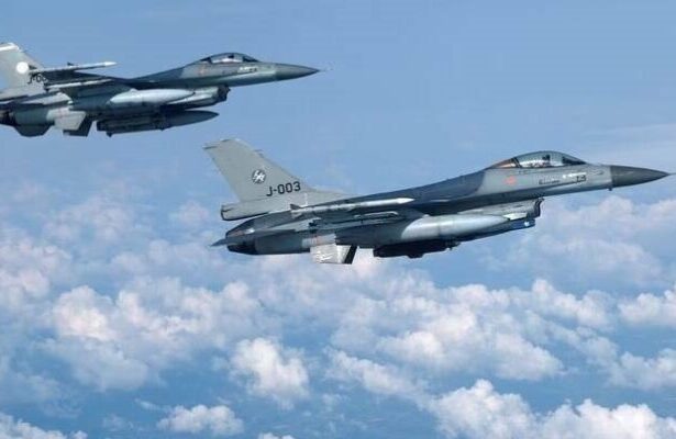 alerta aeriana la granita cu ucraina doua aeronave f 16 au decolat de la baza din fetesti 68c1441e2b748