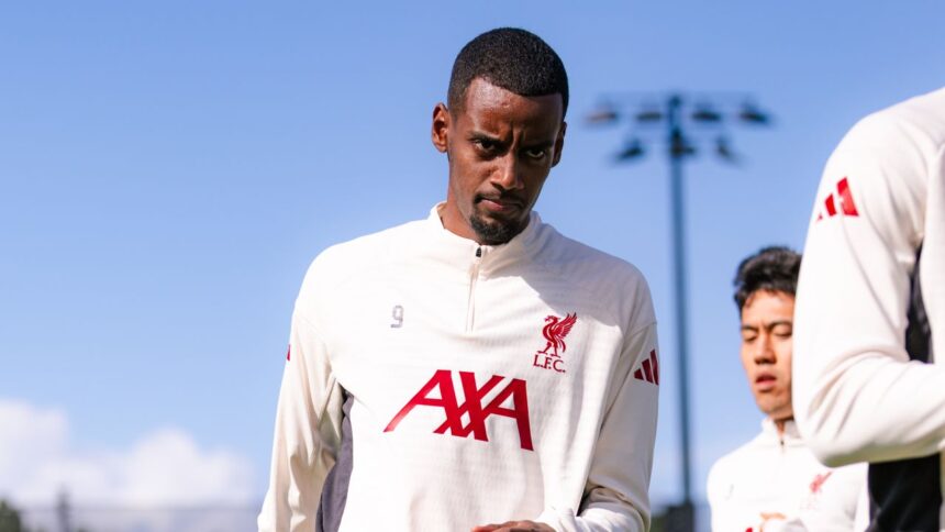 alexander isak out din lotul lui liverpool la primul meci dupa transferul record motivul invocat de arne slot 68c6af79bf3bd