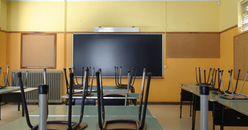 analiza blocaj in educatie dupa masurile guvernului sindicalist profesorii renunta la orele suplimentare coalitia se cearta pe solutii 68d2ab88c2b9b