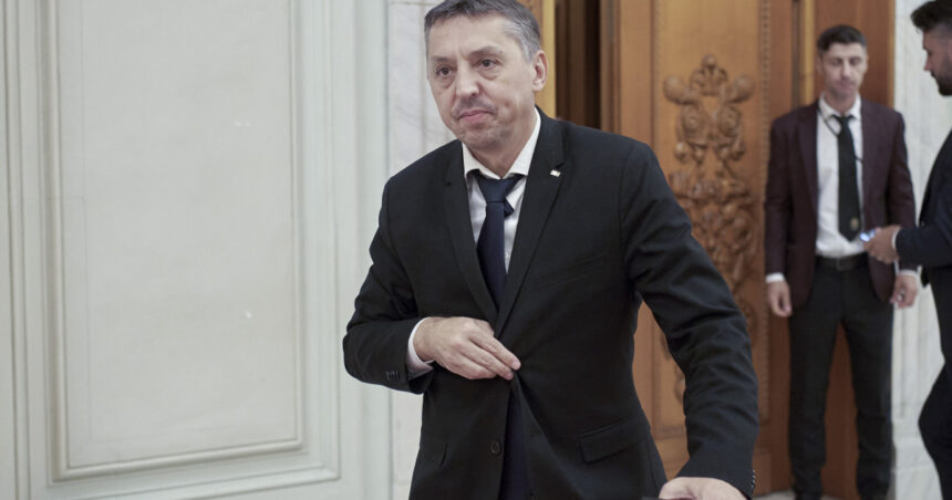 aur a depus motiune impotriva ministrului educatiei daniel david cand va fi dezbatuta si votata de senat 68c19b290c5a0