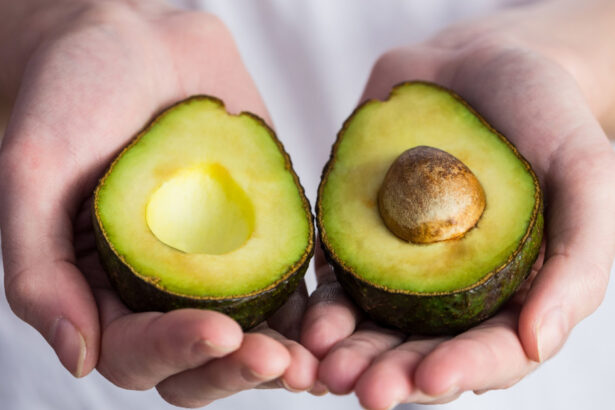 avocado mananca ei noi n avem bani nici de pufuleti reactia unui roman la supararea ministrului agriculturii 68cd08322d8c4