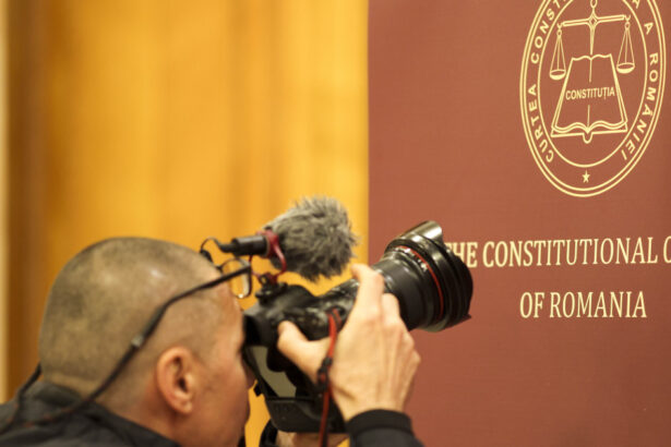 ccr discuta pe 24 septembrie sesizarea instantei supreme pe legea care modifica pensiile magistratilor 68bad2aecf974