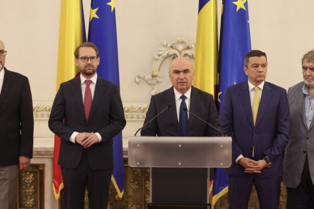 coalitia a amanat din nou taierile din primarii usr critica psd in fiecare saptamana inventati o suparare de la moartea lui iliescu 68d2ec4ddb631