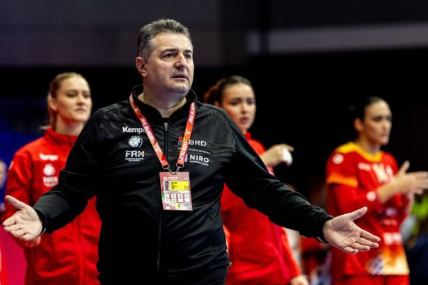 criza la nationala feminina de handbal florentin pera a demisionat cu doua luni inainte de mondial 68d541774c291