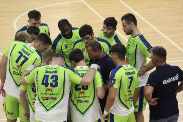 csm constanta favorita certa in dubla mansa din sala sporturilor cu parnassos strovolou 68c4813b5efc7