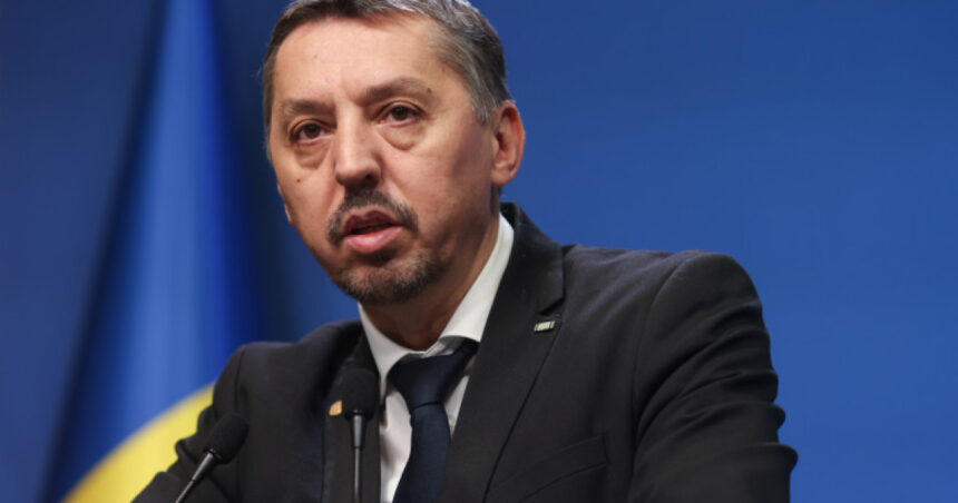 cum s a aparat daniel david in fata motiunii aur daca nu suntem atenti tara va deveni o civilizatie esuata sub obscurantism 68c82b7833bcd