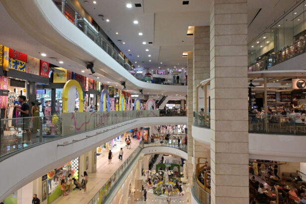 decizie a instantei o femeie din cluj napoca nu mai are voie sa intre in mall uri timp de trei ani 68bfc7d5e9eb5