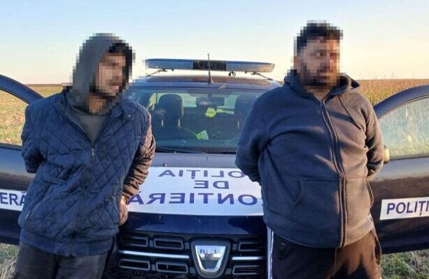 doi pakistanezi retinuti de politistii de frontiera de la negru voda dupa ce au intrat ilegal in tara 68c9492156dab