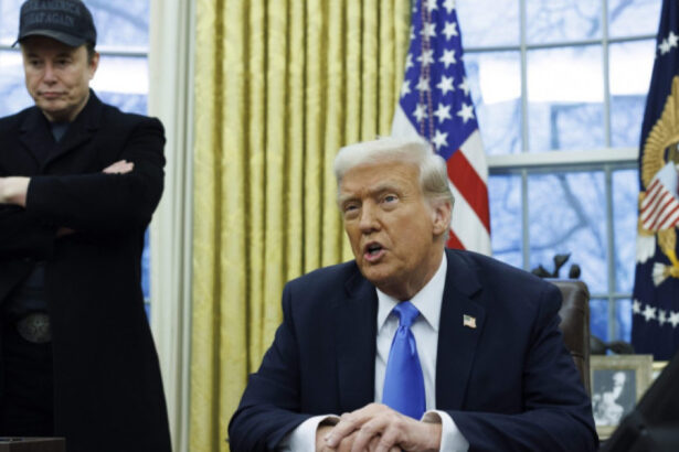 donald trump gazduieste la casa alba o cina cu cei mai importanti lideri din tehnologie elon musk marele absent 68b9d16321261