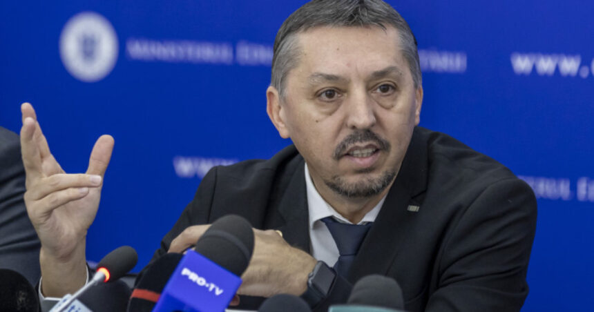 exclusiv daniel david fara aceste masuri educatia era blocata asa salariile si bursele vor fi acoperite pana la sfarsitul anului 68b8399c6e4c4
