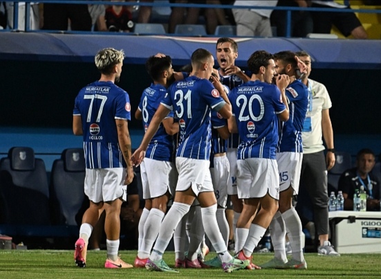 farul constanta incearca sa dea lovitura duminica pe terenul liderului universitatea craiova 68c6b3bf653d0