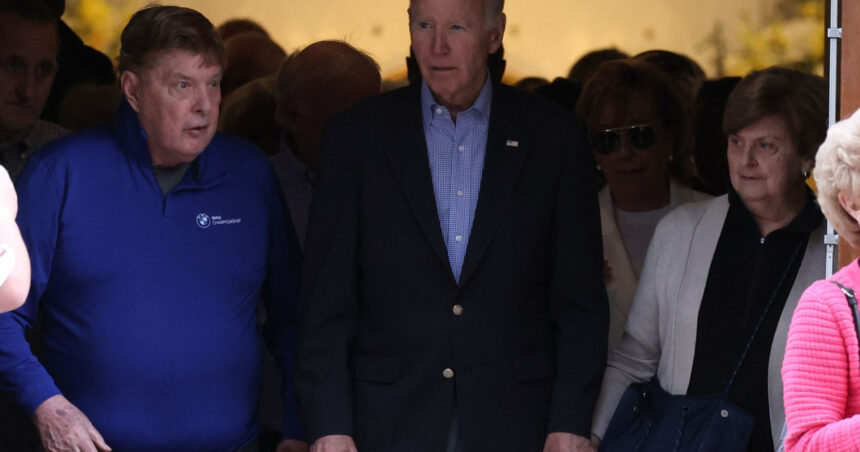 fostul presedinte al sua joe biden a fost operat pentru a i fi indepartate leziunile canceroase ale pielii 68ba7701bb561