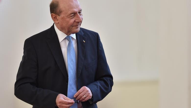 fostul presedinte traian basescu avertizeaza pe 28 septembrie seara putin si ai lui pot fi la granita romaniei 68c7402da7b5a