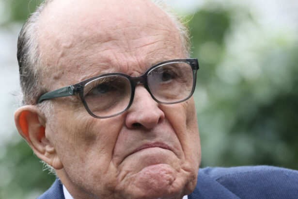 fostul primar al new york ului si avocat al lui trump rudy giuliani a fost ranit intr un accident de masina 68b52996b3a09