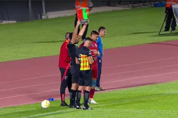 fotbalistul pentru care gigi becali a platit peste doua milioane de euro a debutat la steaua marea rivala a lui fcsb 68d2e159cfcd0