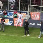 foto dulce impacare alex dobre a ramas singur cu fanii lui rapid la finalul meciului de la ploiesti ce a facut fotbalistul 68d843767c24d