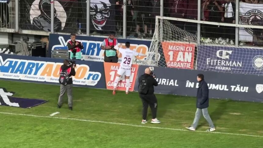 foto dulce impacare alex dobre a ramas singur cu fanii lui rapid la finalul meciului de la ploiesti ce a facut fotbalistul 68d843767c24d