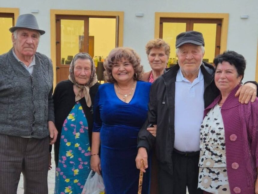 foto eveniment emotionant in comuna garliciu seniorii omagiati la redeschiderea caminului cultural din localitate 68ced32b997c7