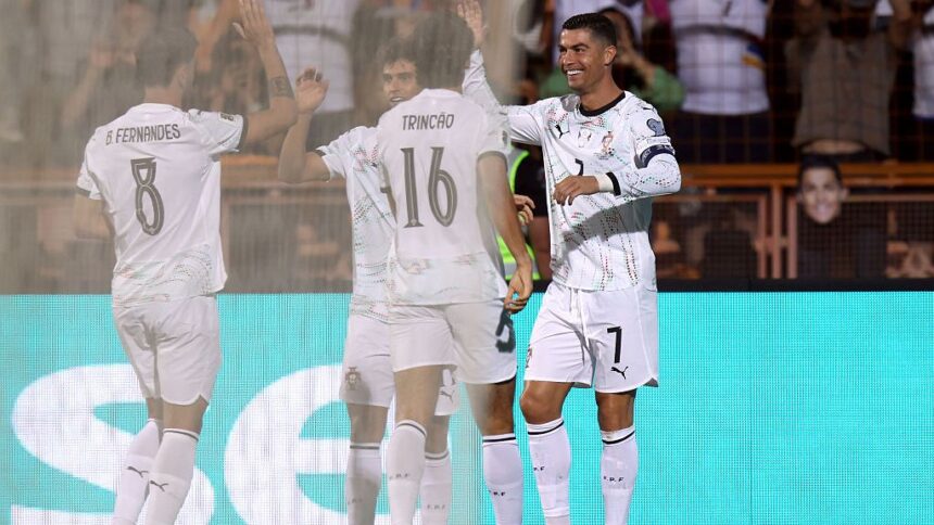foto si video coincidenta bizara la primul gol al lui cristiano ronaldo din meciul cu armenia torpila prin care a facut dubla 68bc7439ca4bb